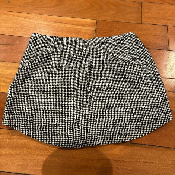 Checkered Skirt - Picture 5 of 6